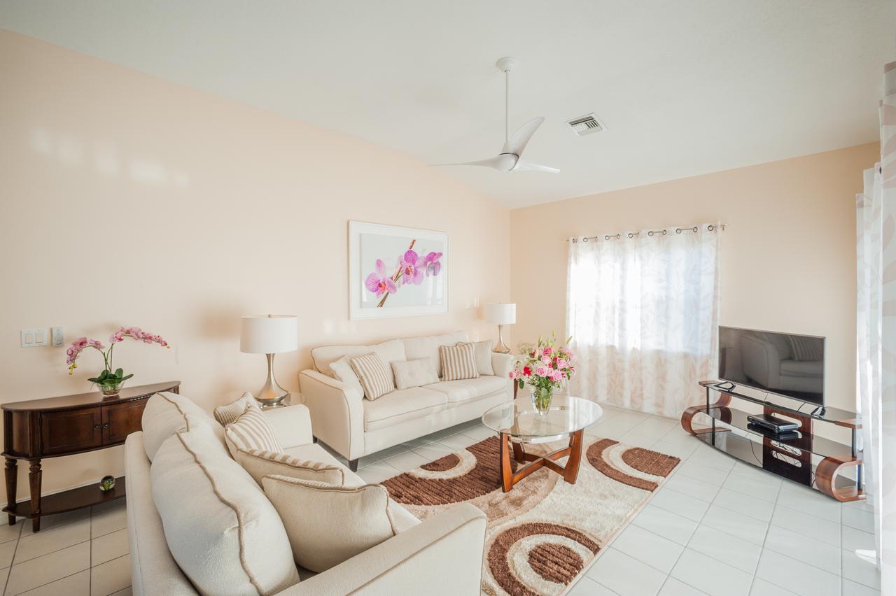Regal Beach Club George Town Zimmer foto
